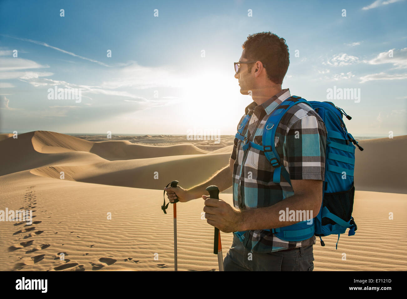 Menschen wandern in Glamis Sand Dunes, Kalifornien, USA Stockfoto