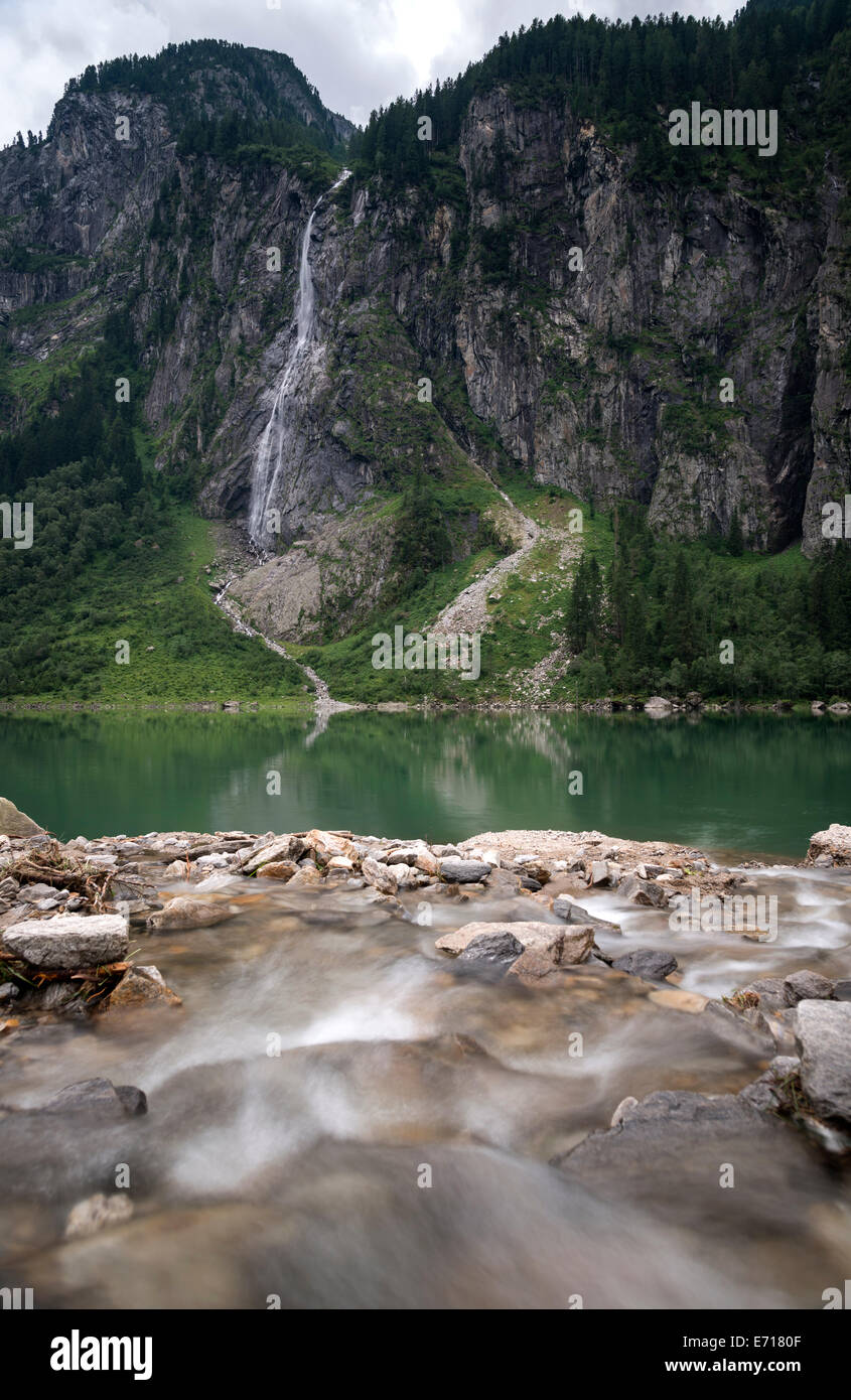Österreich, Tirol, Zillertal, Stilluptal, Wasserfall in der Nähe von Stillup-Stausee Stockfoto