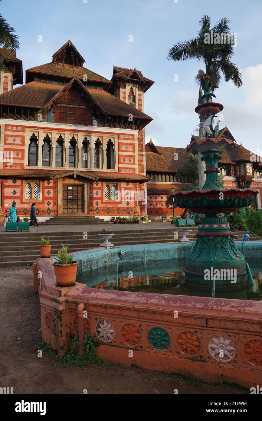 Napier Museum Gebäude und Brunnen, Thiruvananthapuram Stockfoto