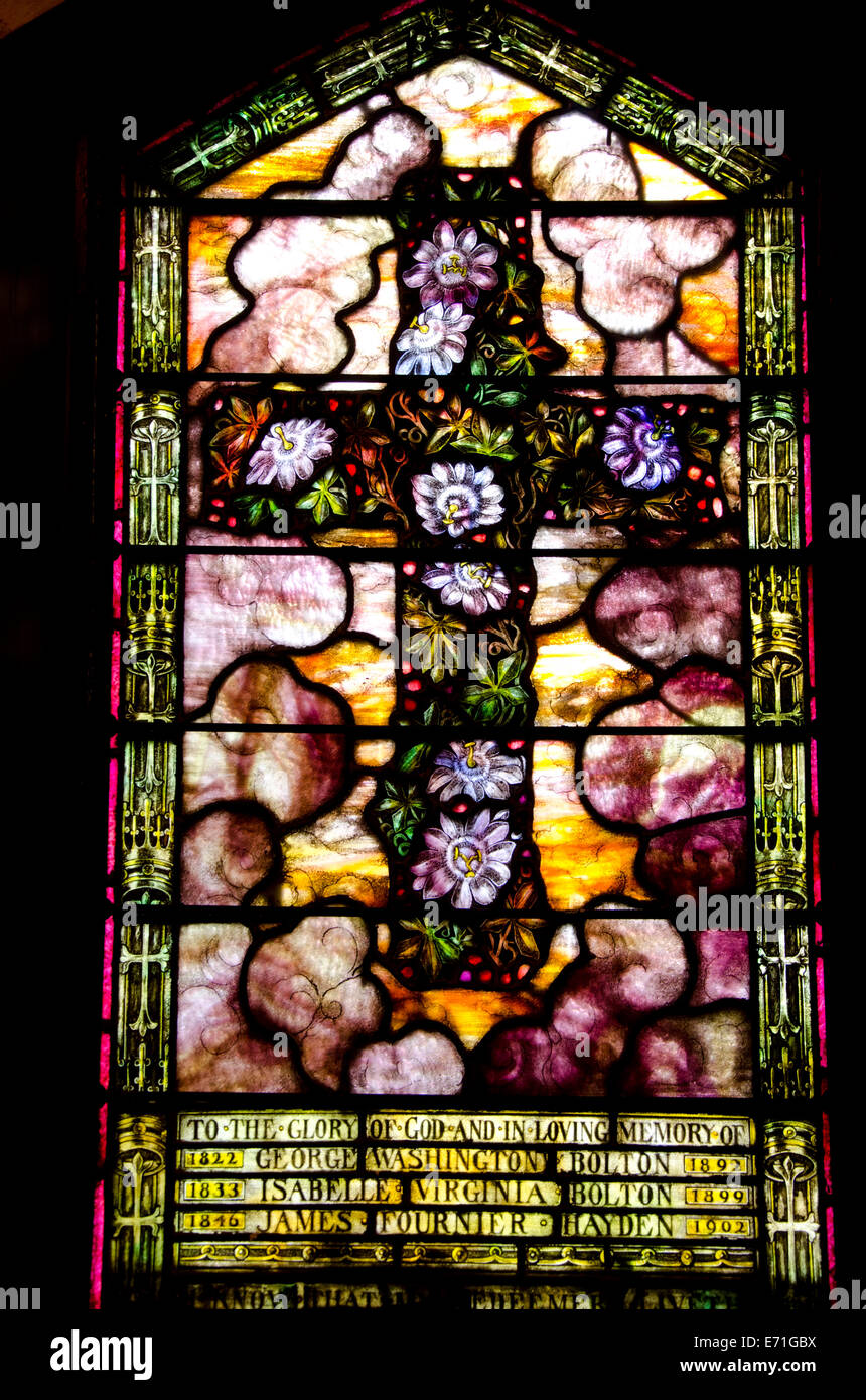 USA, Alabama, Marengo County, Demopolis. Historischen Trinity Episcopal Church. Antike Tiffany Buntglas-Fenster. Stockfoto