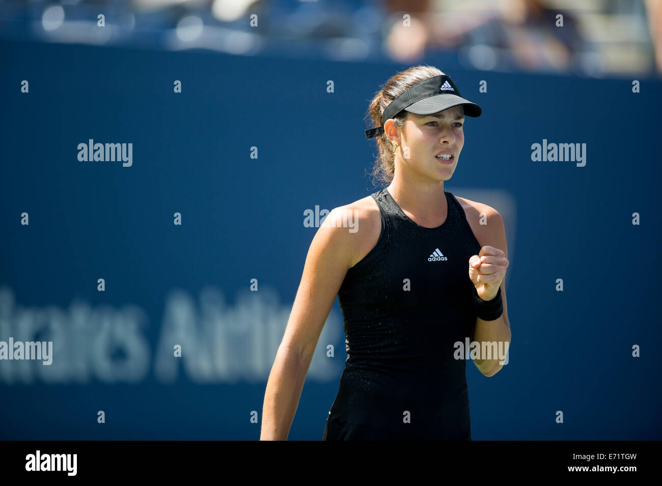 Ana Ivanovic (SRB) in ersten Runde Aktion während der 2. Tag der US Open Tennis Championships. © Paul J. Sutton/PCN Stockfoto