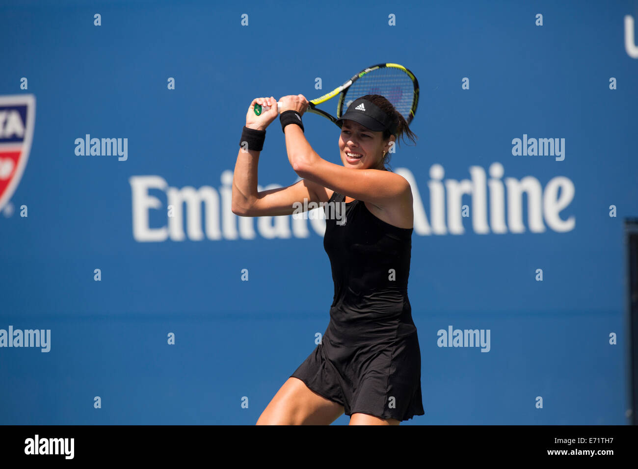 Ana Ivanovic (SRB) in ersten Runde Aktion während der 2. Tag der US Open Tennis Championships. © Paul J. Sutton/PCN Stockfoto