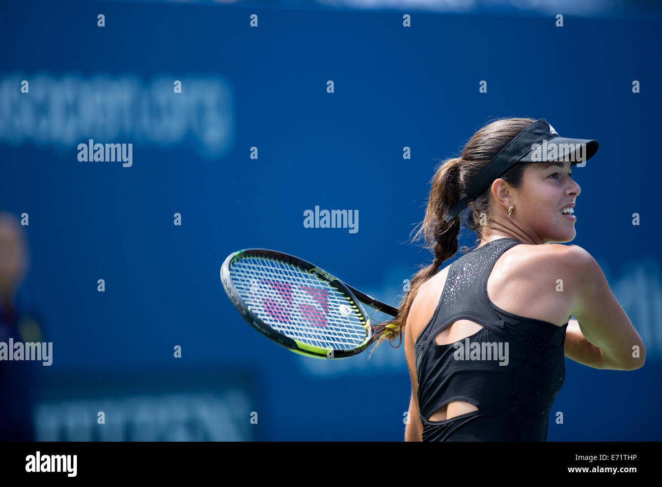 Ana Ivanovic (SRB) in ersten Runde Aktion während der 2. Tag der US Open Tennis Championships. © Paul J. Sutton/PCN Stockfoto
