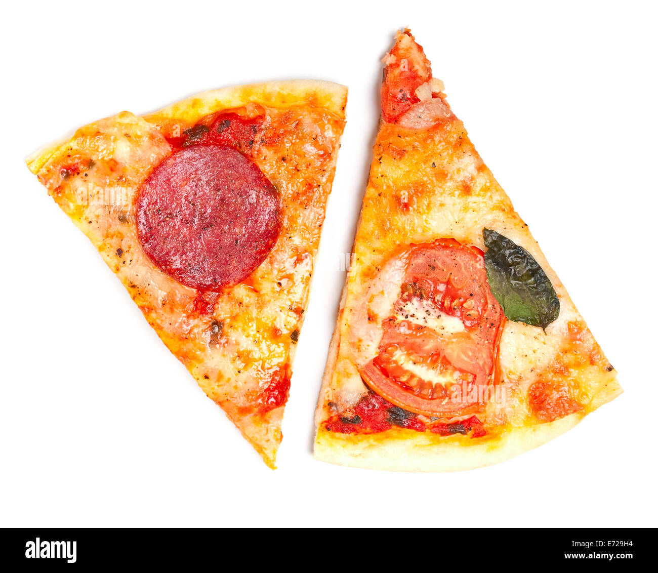 Peperoni und Margarita Pizza Slices Isolated on White Stockfoto