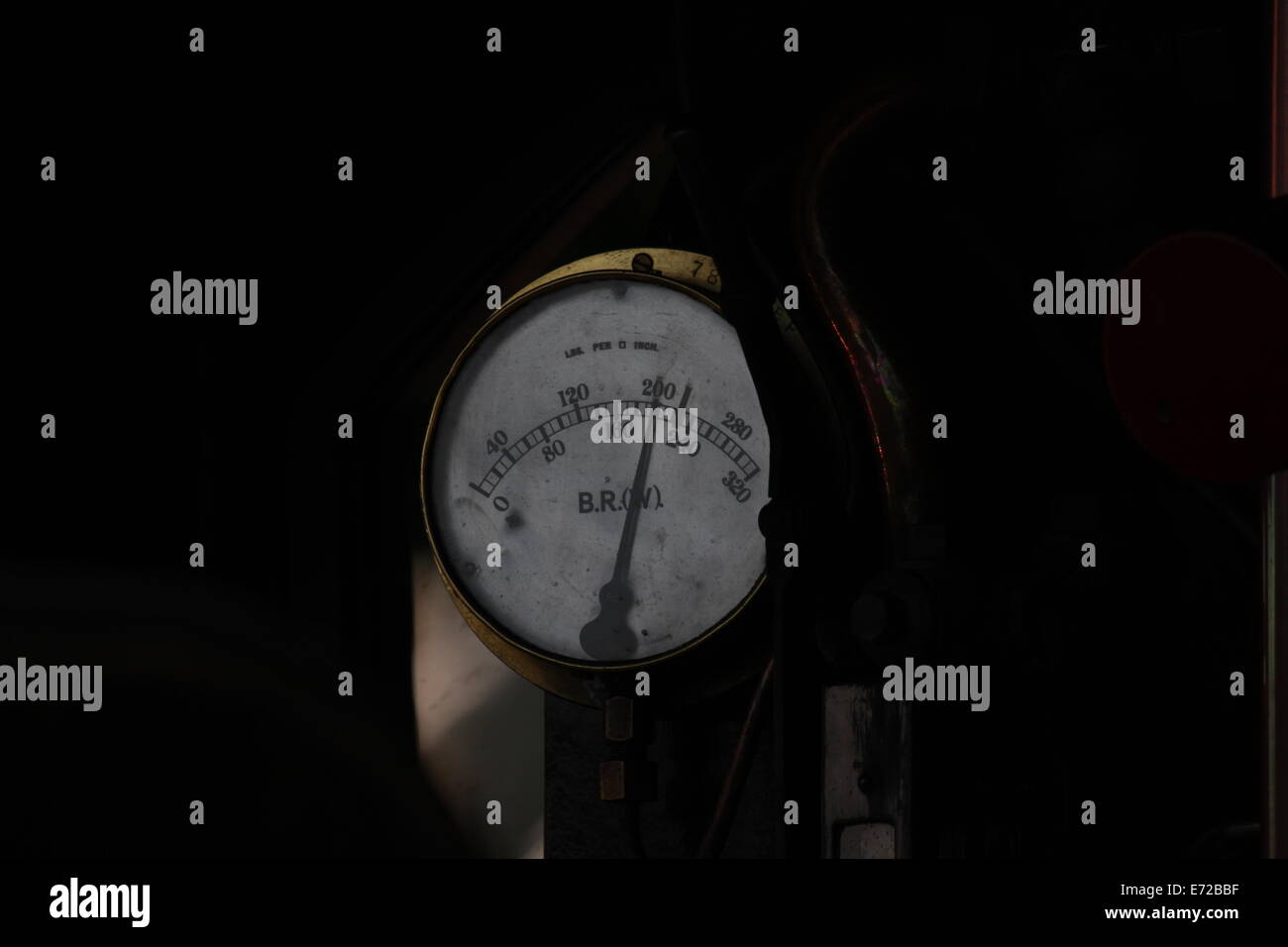 Messing-Dampf-Manometer Stockfoto