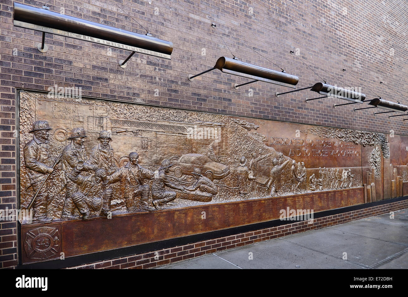 USA, New York, Manhattan, Feuerwehr Memorial Wall am Ground Zero. Stockfoto