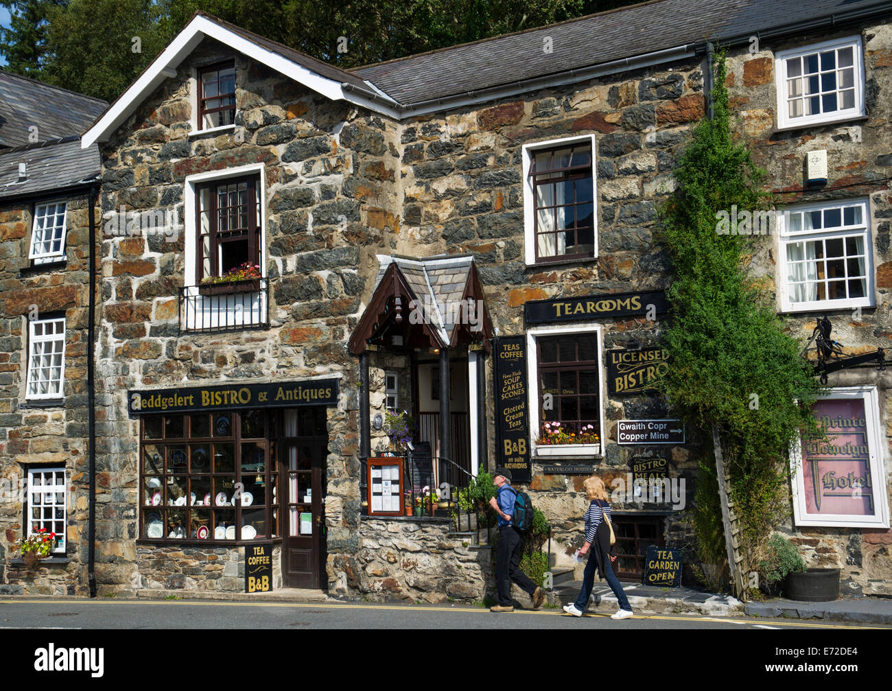 Traditionelle Teestuben und Shop in Beddgelert, Snowdonia-Nationalpark, Nordwales Stockfoto