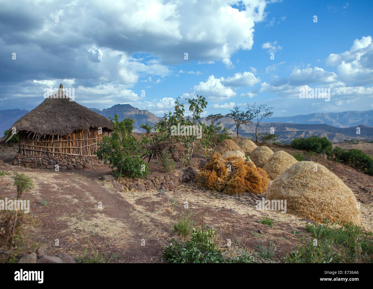 Traditionelle Häuser im äthiopischen Hochland, Lalibela, Äthiopien Stockfoto