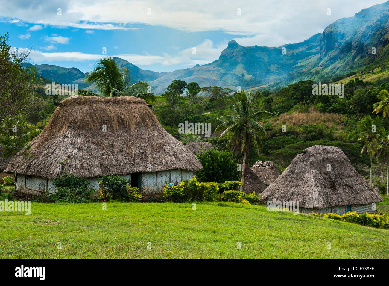 Traditionell reetgedeckten überdachte Hütten in Navala im Ba Hochland von Viti Levu, Fidschi, South Pacific, Pazifik Stockfoto