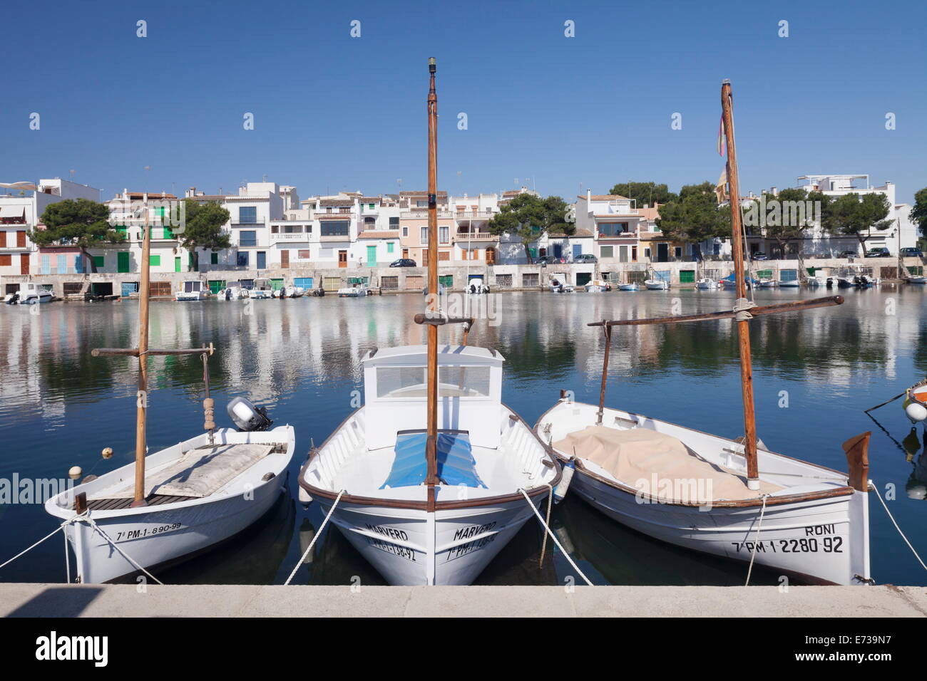 Angeln Boote am Hafen, Porto Colom, Mallorca (Mallorca), Balearische Inseln (Islas Baleares), Spanien, Mittelmeer, Europa Stockfoto