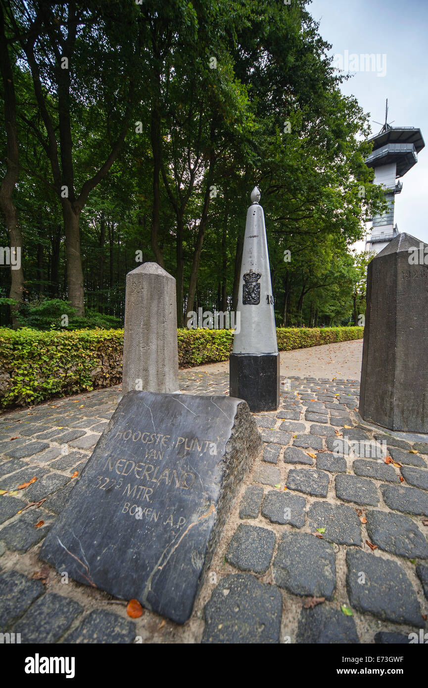 Der höchste Punkt in den Niederlanden, 322,7 m (1.059 ft) über NAP auf dem Vaalserberg, Vaals, Niederlande Stockfoto