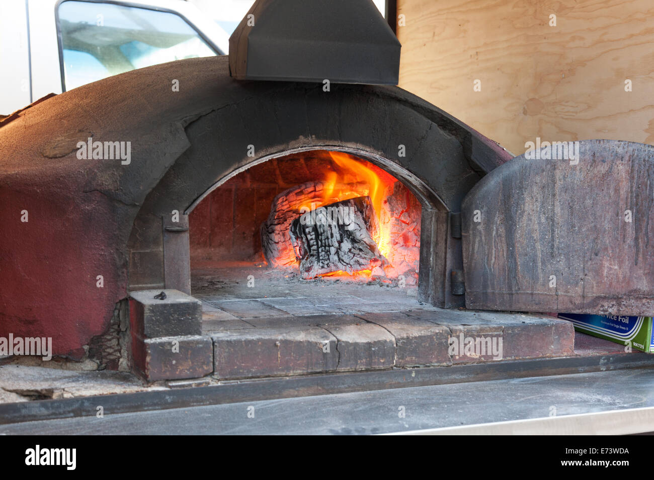 Holzofen-Pizza-Ofen im italienischen restaurant Stockfotografie - Alamy