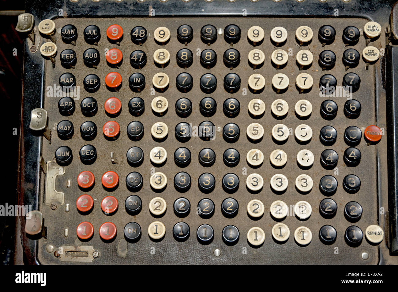 Zehn Schlüssel Rechenmaschine aus einem Museum Stockfoto