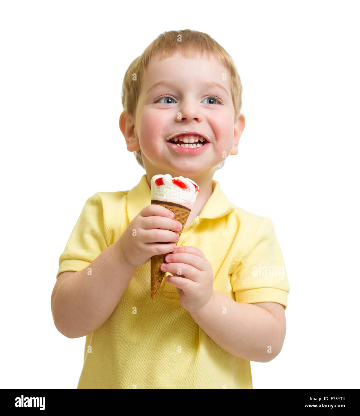 Kinder essen Eis isoliert auf weißem Studioaufnahme Stockfoto