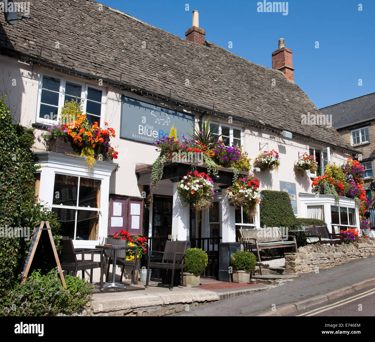 Das Blue Boar Inn, Goddard Lane, Chipping Norton, Oxfordshire, England, UK. Stockfoto