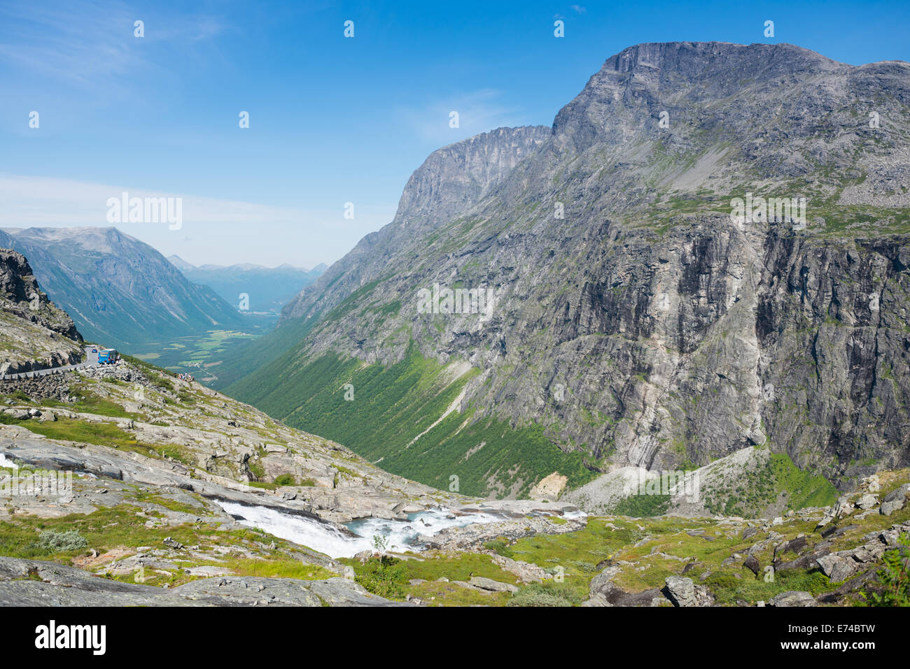 Trollstigen in der Nähe von Andalsnes, Norwegen, Skandinavien, Europa. Stockfoto