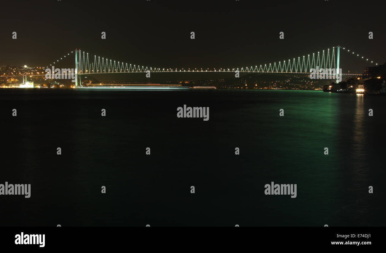 Bosporus-Brücke-Istanbul-Türkei Stockfoto