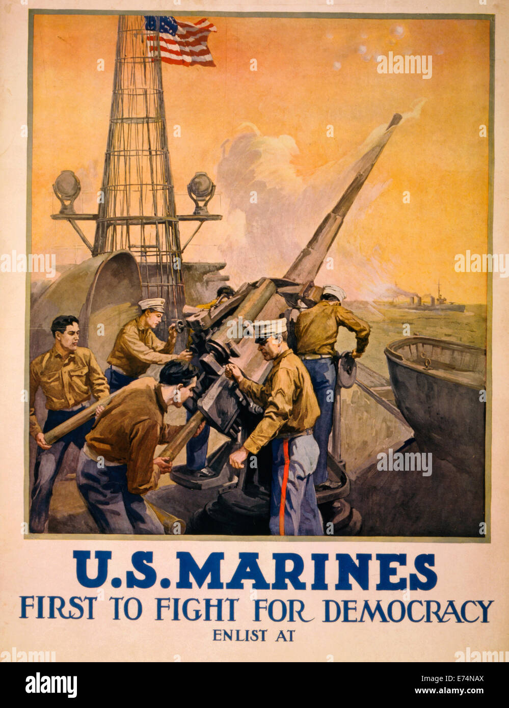 US-Marines - zunächst für die Demokratie kämpfen. US-Marines Rekrutierung Plakat zeigt Marines feuern Artillerie von einem Schiff, ca. 1917. Stockfoto