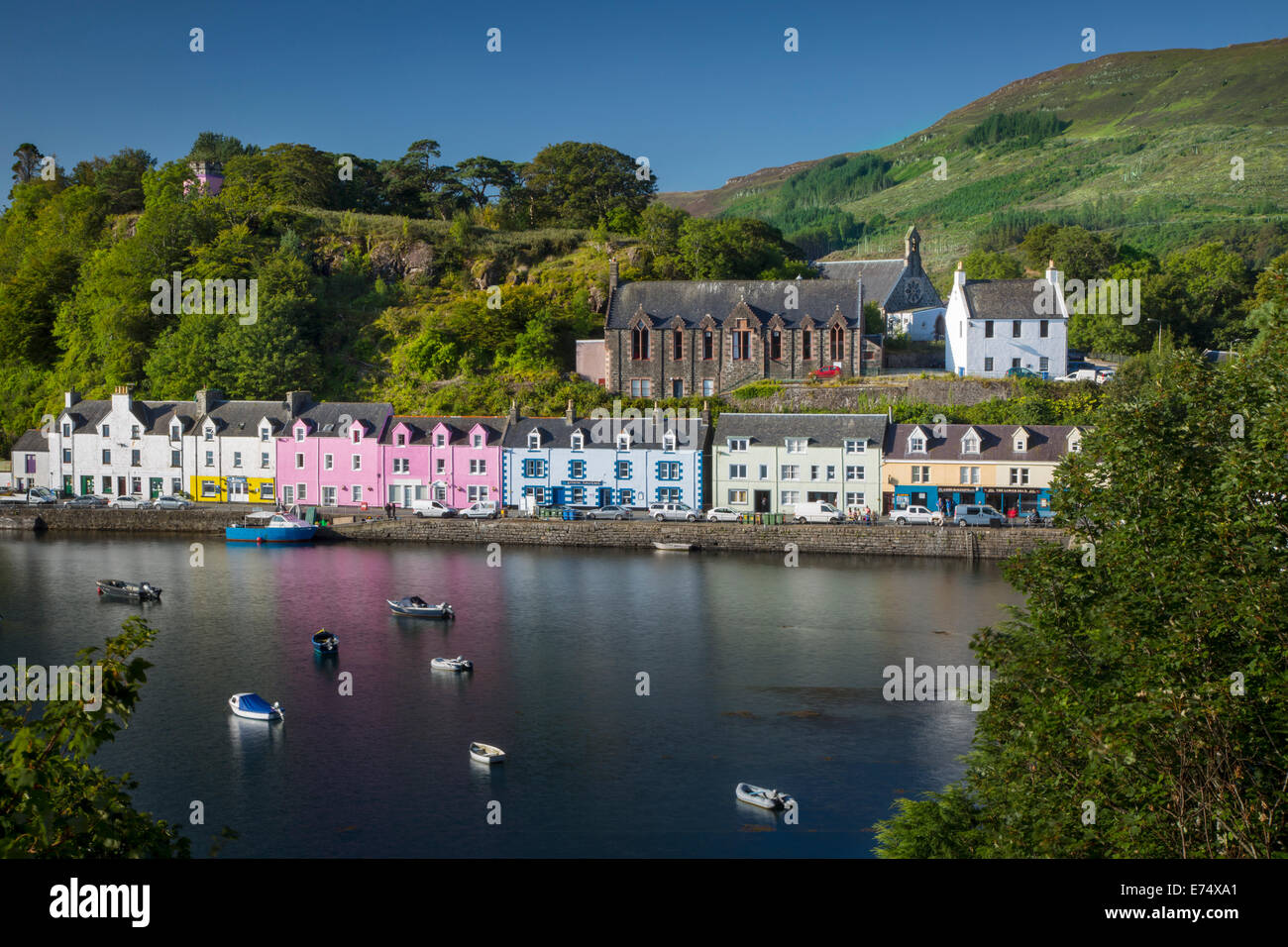 Kleine Stadt von Portree auf der Isle Of Skye, Schottland Stockfoto