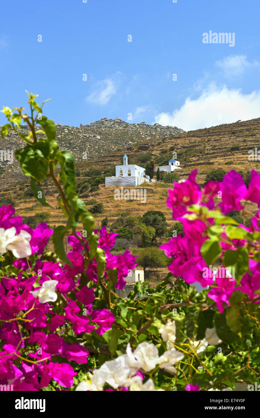 Bunte Ansicht von Agapi (Liebe in griechischer Sprache) traditionelles Dorf auf der Insel Tinos, Kykladen, Griechenland Stockfoto