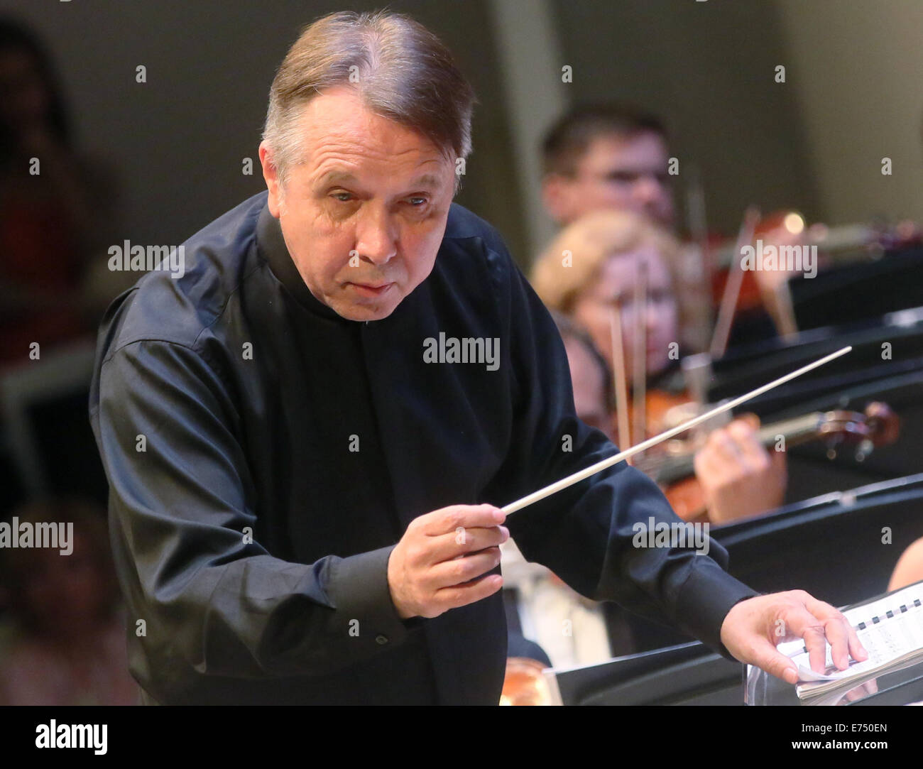Moskau, Russland. 6. Sep, 2014. Russischer Pianist und Dirigent Mikhail