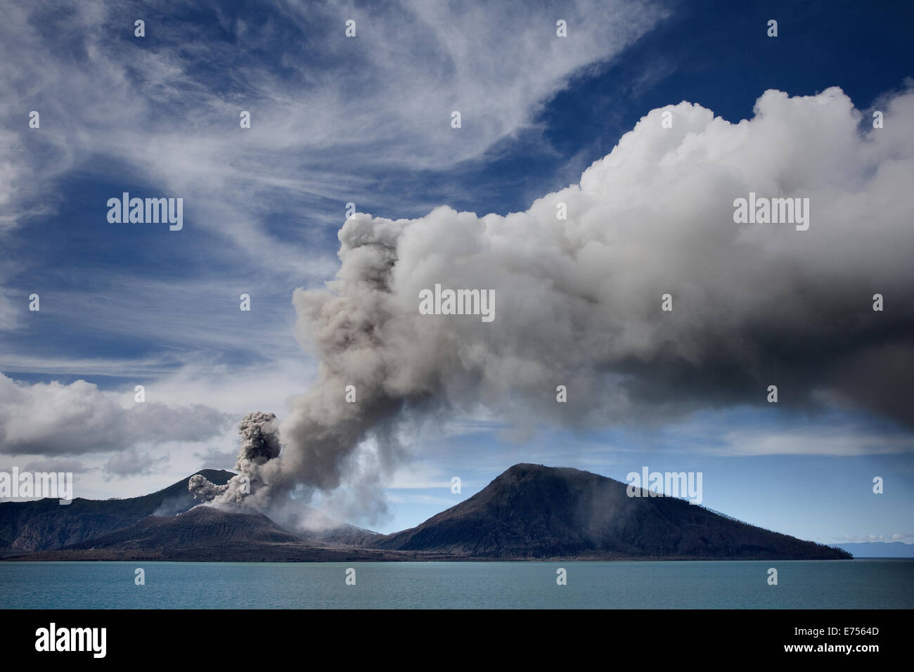 Mt Tavurvur Vulkanausbruch, Papua-Neu-Guinea Stockfoto