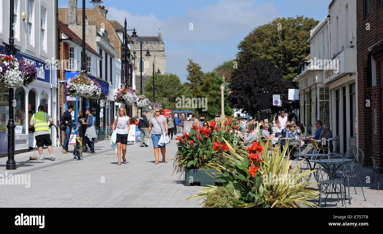 Shoreham Sussex UK Essen al Fresco-Stil in East Street Shoreham auf dem Seeweg Stockfoto