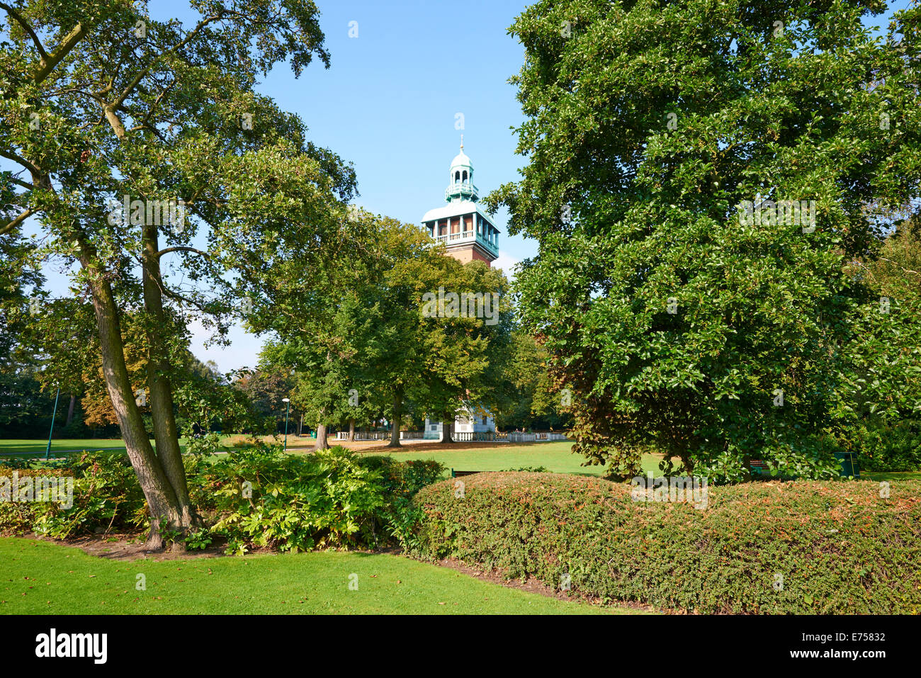 Carillon Tower in Queens Park Loughborough Leicestershire UK Stockfoto