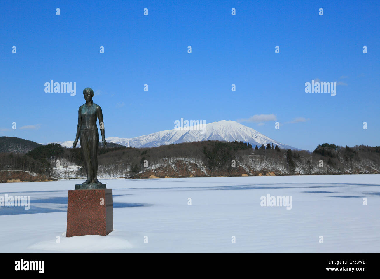 Mt. Iwate und blauer Himmel Stockfoto