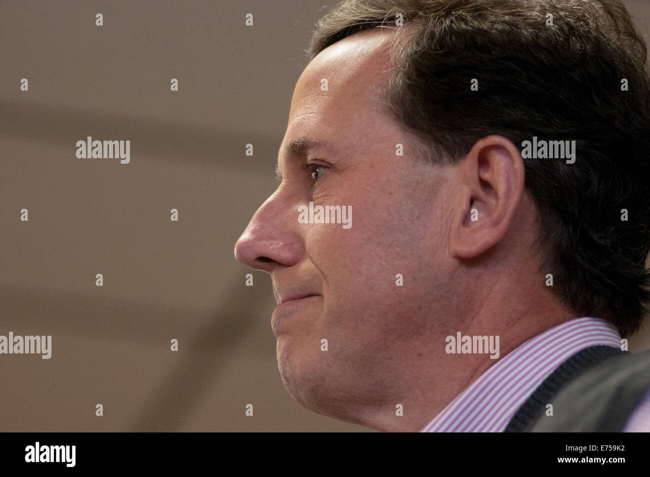 Presidential hoffnungsvollen Rick Santorum spricht Anhängern zu der American Legion Hall in Somersworth, NH.  09.01.2012 Stockfoto