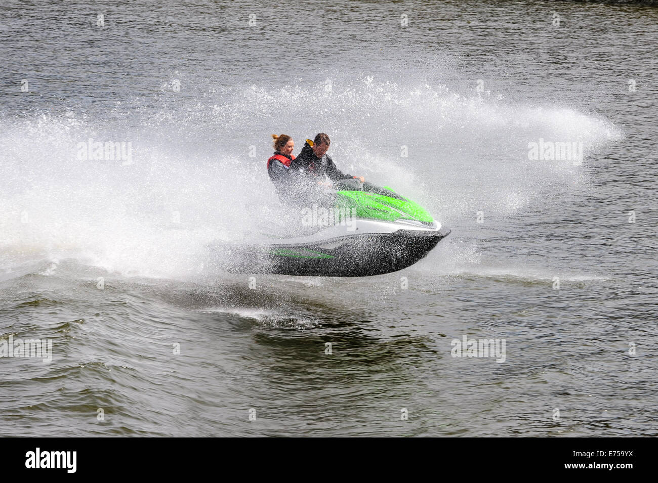 Schweden, Stockholm. Jet Ski-Rennen am See Mälaren. Stockfoto