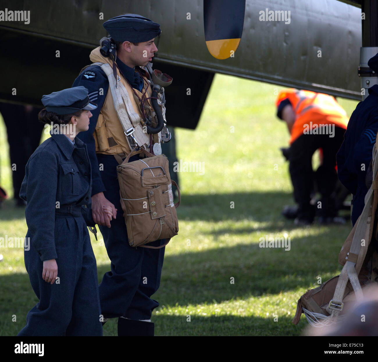 Lincolnshire, UK. 7. Sep, 2014. sah eine öffentliche Spektakel und einzigartigen Moment in der Geschichte der Luftfahrt im Aviation Heritage Centre in Lincolnshire, East Kirkby, Lincs PE23 4DE.  Medien war eingeladen, wie die Welt nur Lancaster-Bomber fliegen ist (die RAF ist Lancaster "Klopfer" und die kanadische Lancaster "Vera") überflog Großbritanniens nur andere laufende Lancaster "Nur Jane", als es auf dem Laufsteg am Lincs Aviation Heritage Centre rollte.  20 BILDER VON DER SHOW. Stockfoto