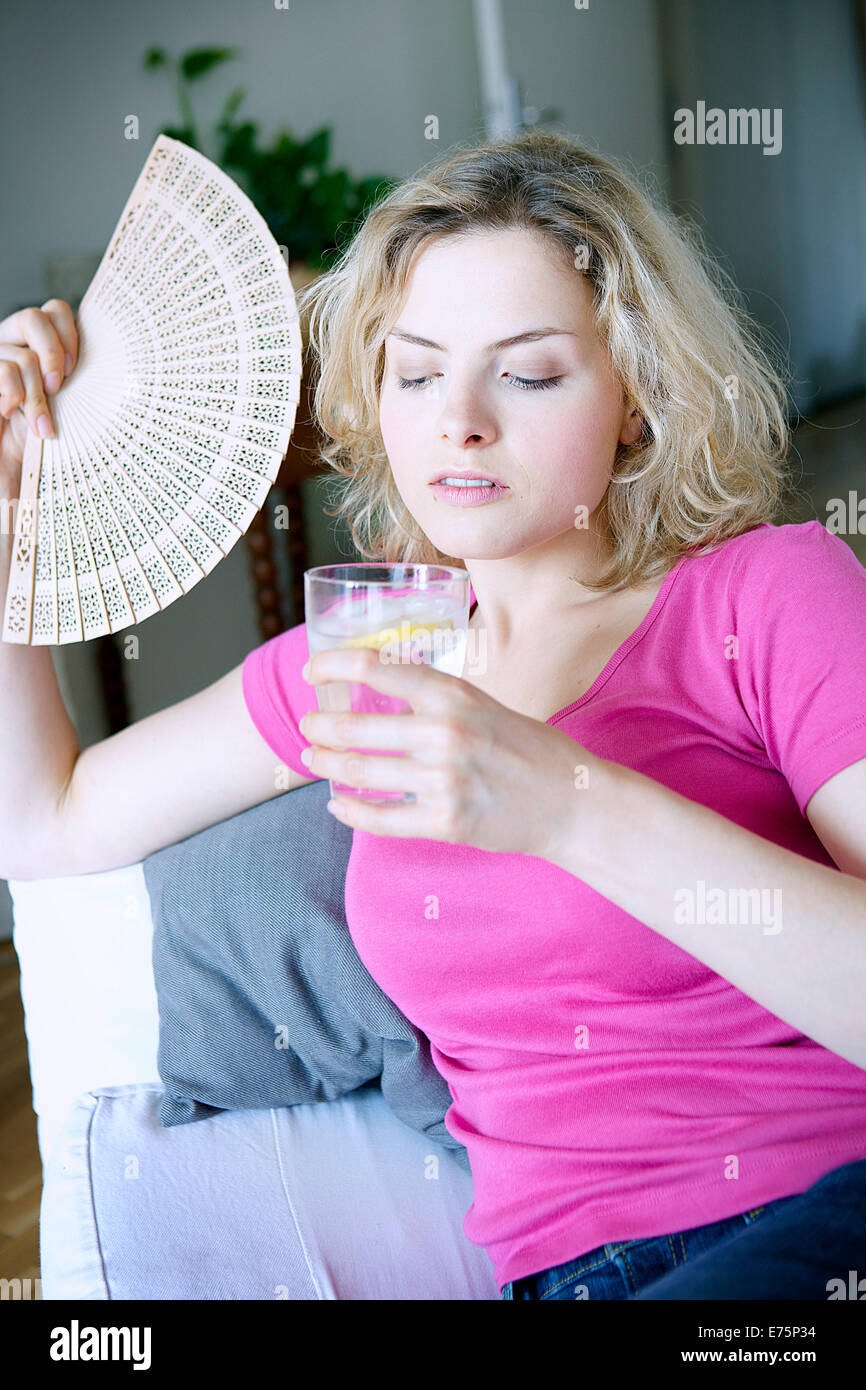 Warmes Wetter, Frau Stockfoto