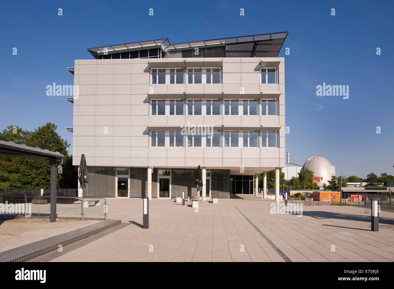 Website der Universität der Garchinger Campus, Gebäude der technischen Universität München, Institute for Advanced Study, Atomic Stockfoto