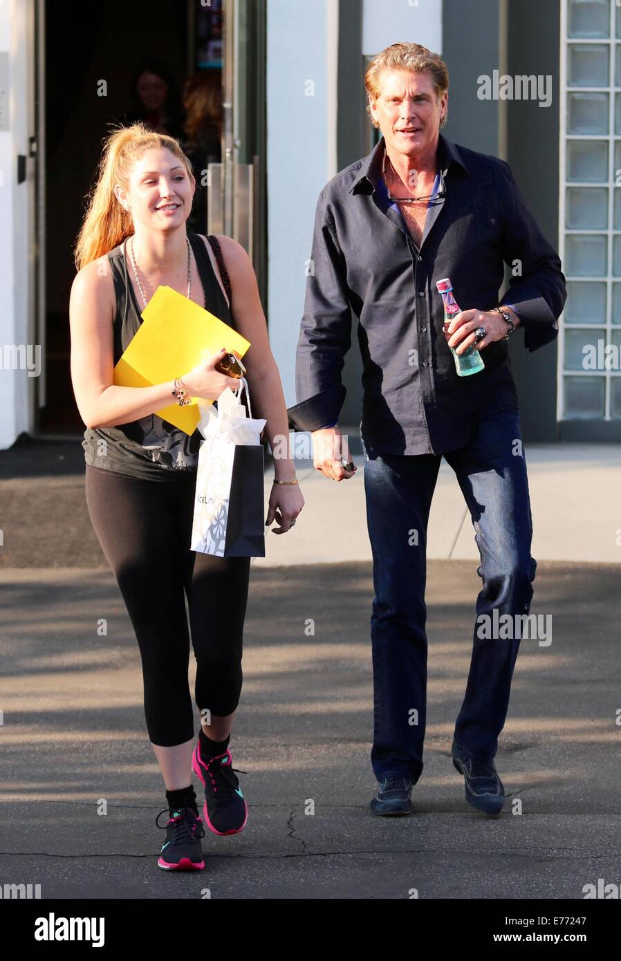 David Hasselhoff Einkaufen für Herren Schmuck IceLink Boutique auf Melrose Avenue mit: David Hasselhoff Where: Los Angeles, California, Vereinigte Staaten von Amerika bei: 4. März 2014 Stockfoto