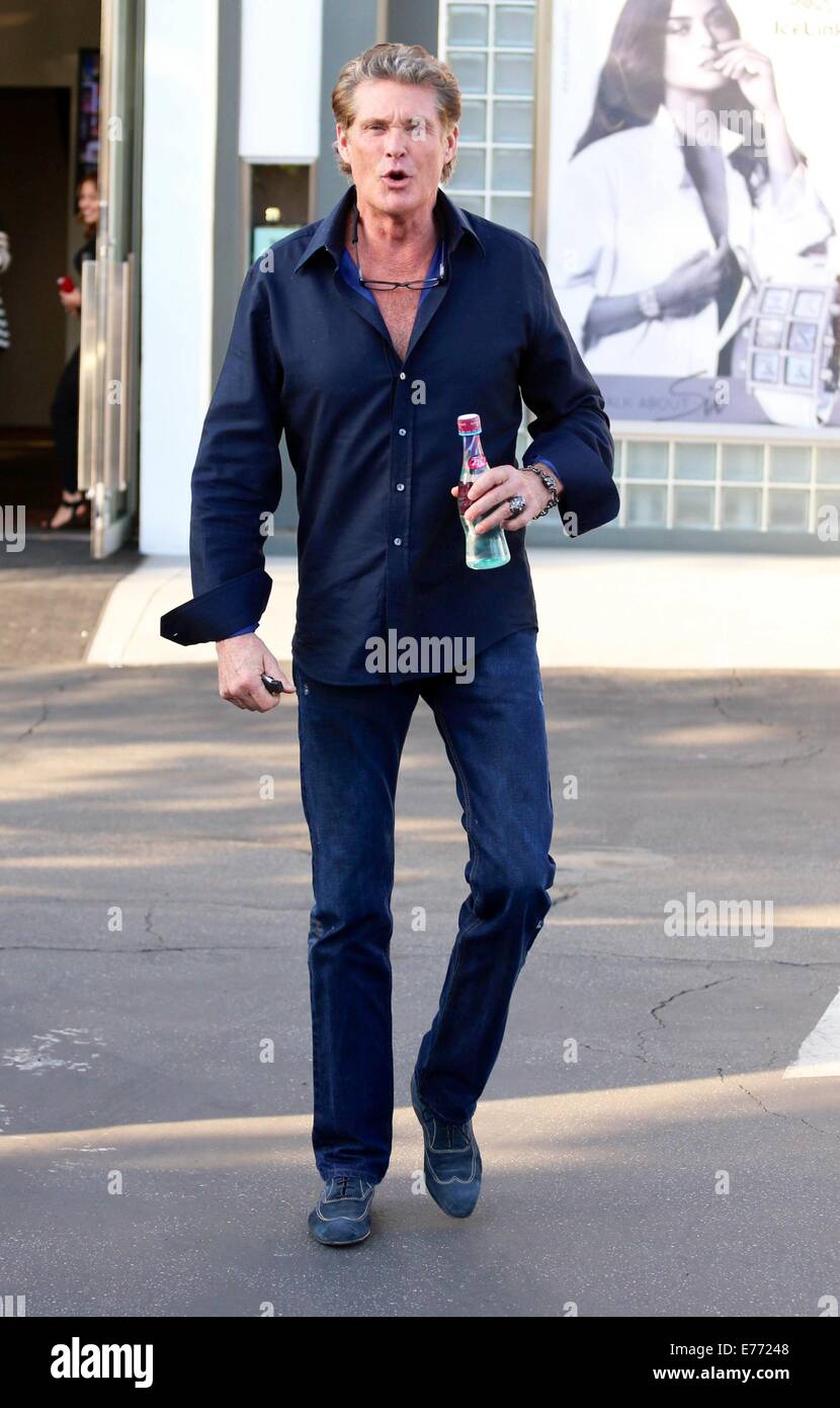 David Hasselhoff Einkaufen für Herren Schmuck IceLink Boutique auf Melrose Avenue mit: David Hasselhoff Where: Los Angeles, California, Vereinigte Staaten von Amerika bei: 4. März 2014 Stockfoto