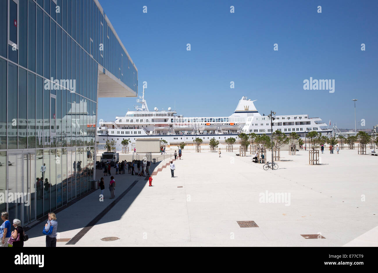 Hafen von Marseille und Museum der europäischen und mediterranen Kulturen Stockfoto