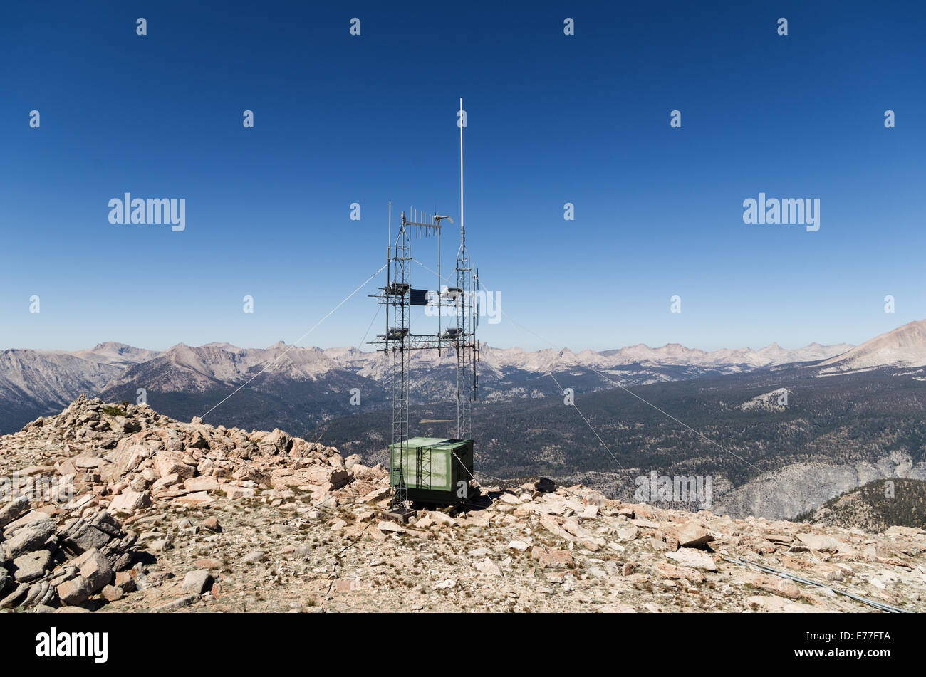 Radio Repeater Antennenstation auf Mount Anna Mills in der südlichen Sierra Nevada Stockfoto