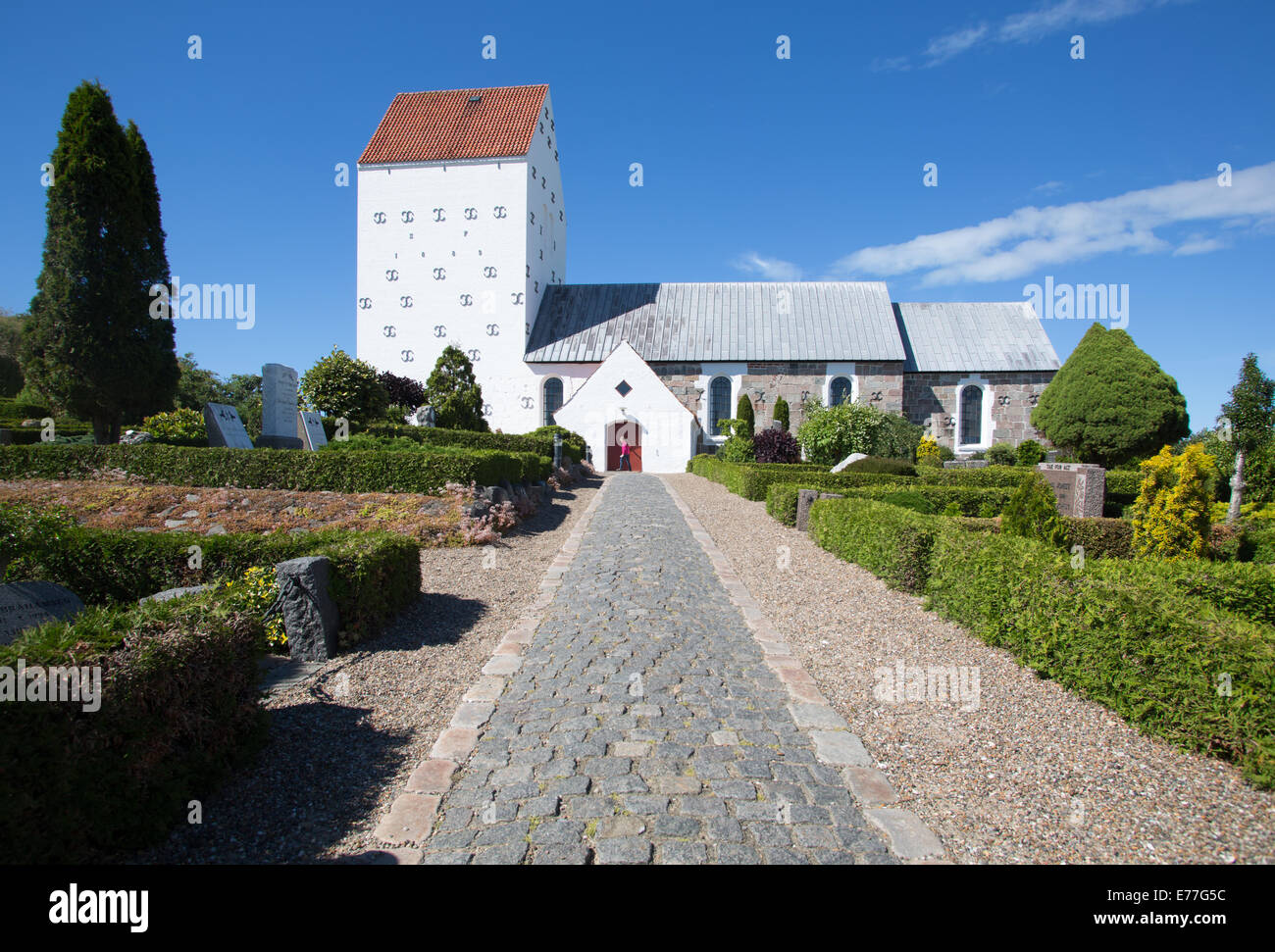 Vennebjerg Kirche, Vendsyssel, Nord-Jütland, Dänemark. Erbaut im Jahre 1150 mit späteren Erweiterungen. Stockfoto