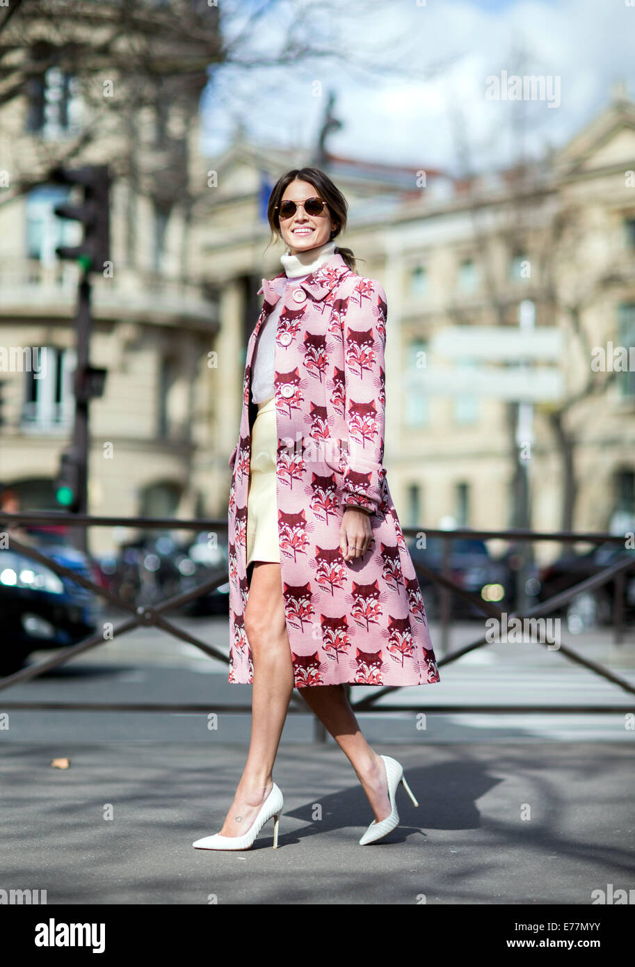 Paris Fashion Woche Damenmode Herbst/Winter 2014-2015 - Street-Style - Tag 8 Mitwirkende: Helena Bordon Where: Paris, Frankreich bei: 6. März 2014 Stockfoto