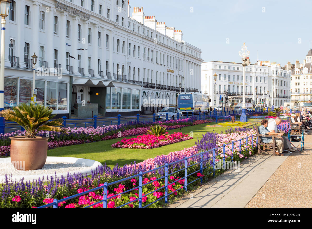 Blumengärten Eastbourne Strandpromenade UK Stockfoto