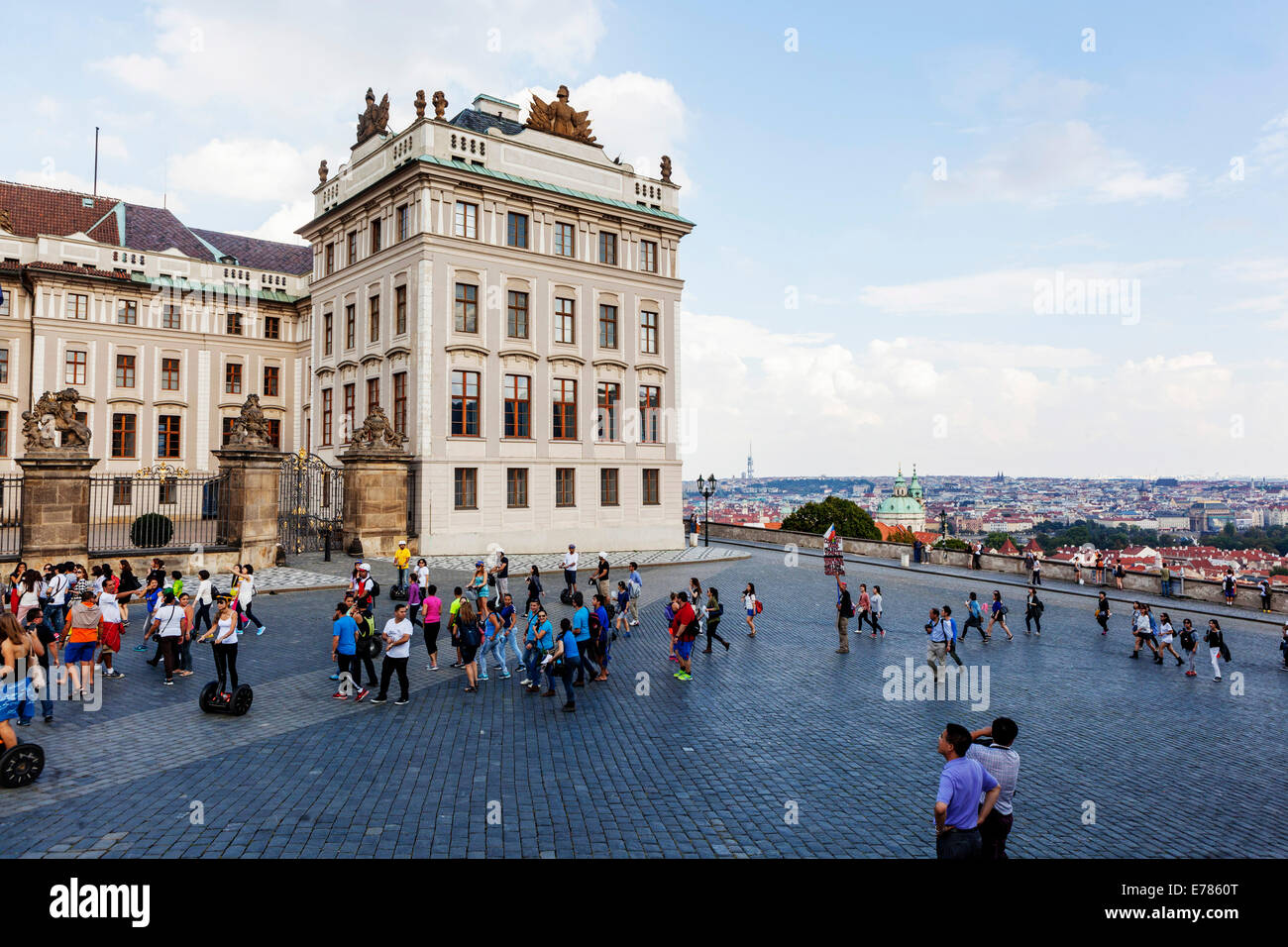 Hradcanske Namesti Platz Hradcany Prag Tschechische Republik Stockfoto