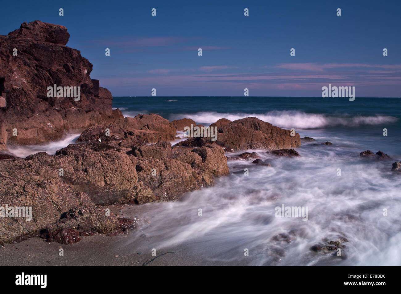 Foto des Meeres bei Kennack Sands Eidechse cornwall Stockfoto