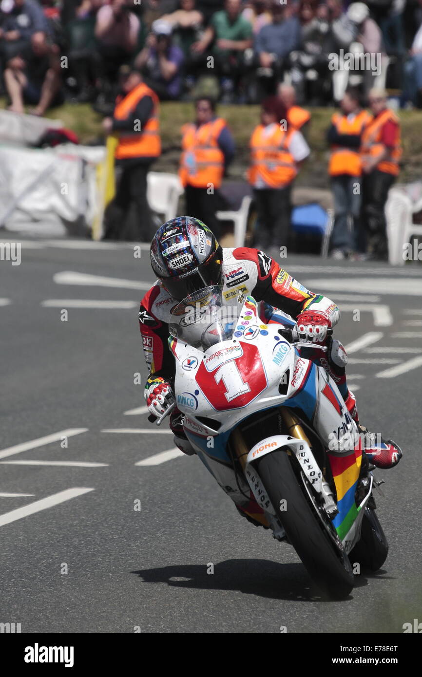 John McGuinness Reiten seine Valvoline Racing von Padgetts Suoerstock Honda, während der 2014-Isle Of Man TT-Rennen. Stockfoto