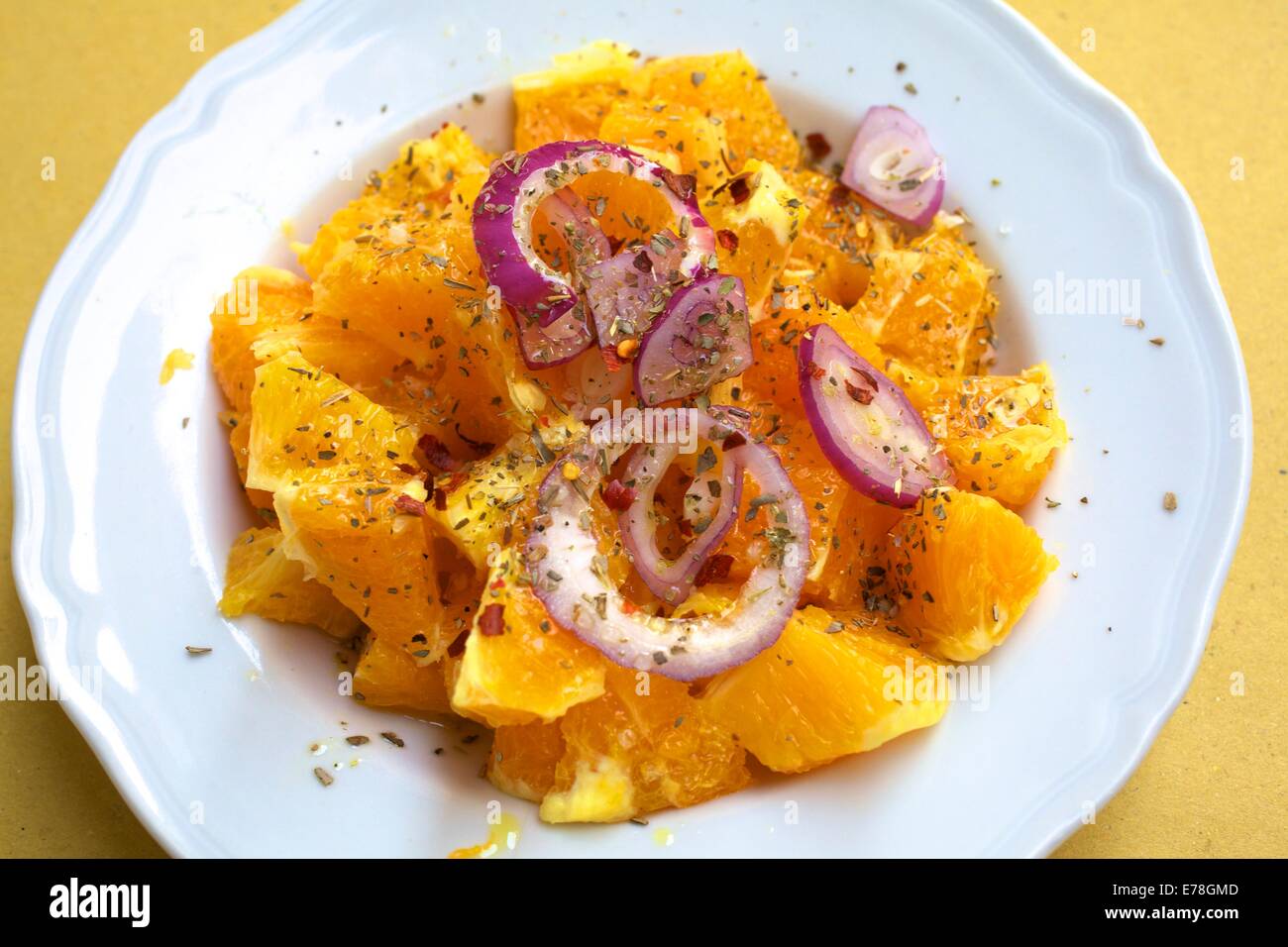 Fenchel orangen salat -Fotos und -Bildmaterial in hoher Auflösung – Alamy