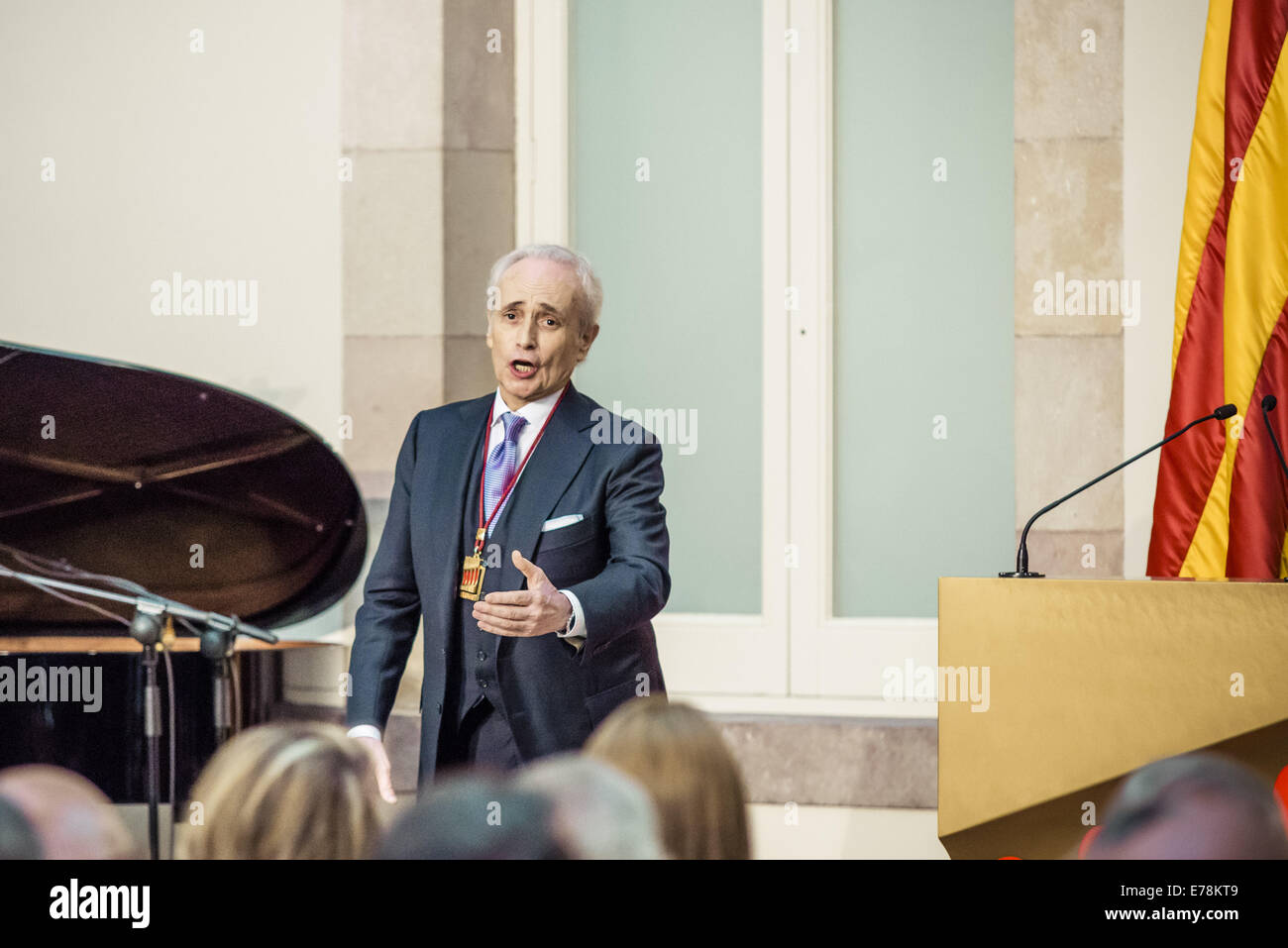 9. September 2014 - JOSEP CARRERAS I COLL, besser bekannt als JOSE CARRERAS, singt der Chor der Cambra del Conversatori del Liceu während der Zeremonie zu Ehren als Anerkennung seiner künstlerischen Laufbahn und humanitäre Arbeit mit seiner Leukämie Stiftung Credit: Matthias Oesterle/ZUMA Wire/ZUMAPRESS.com/Alamy Live News Stockfoto