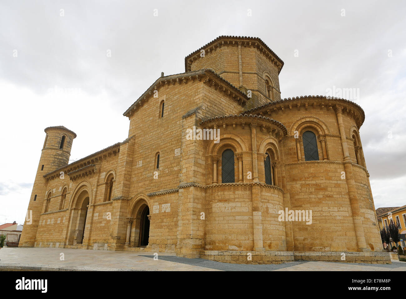 Berühmten romanischen Kirche von St. Martin von Tours (11. Jahrhundert) in Fromista, Castilla y León, Spanien. Stockfoto