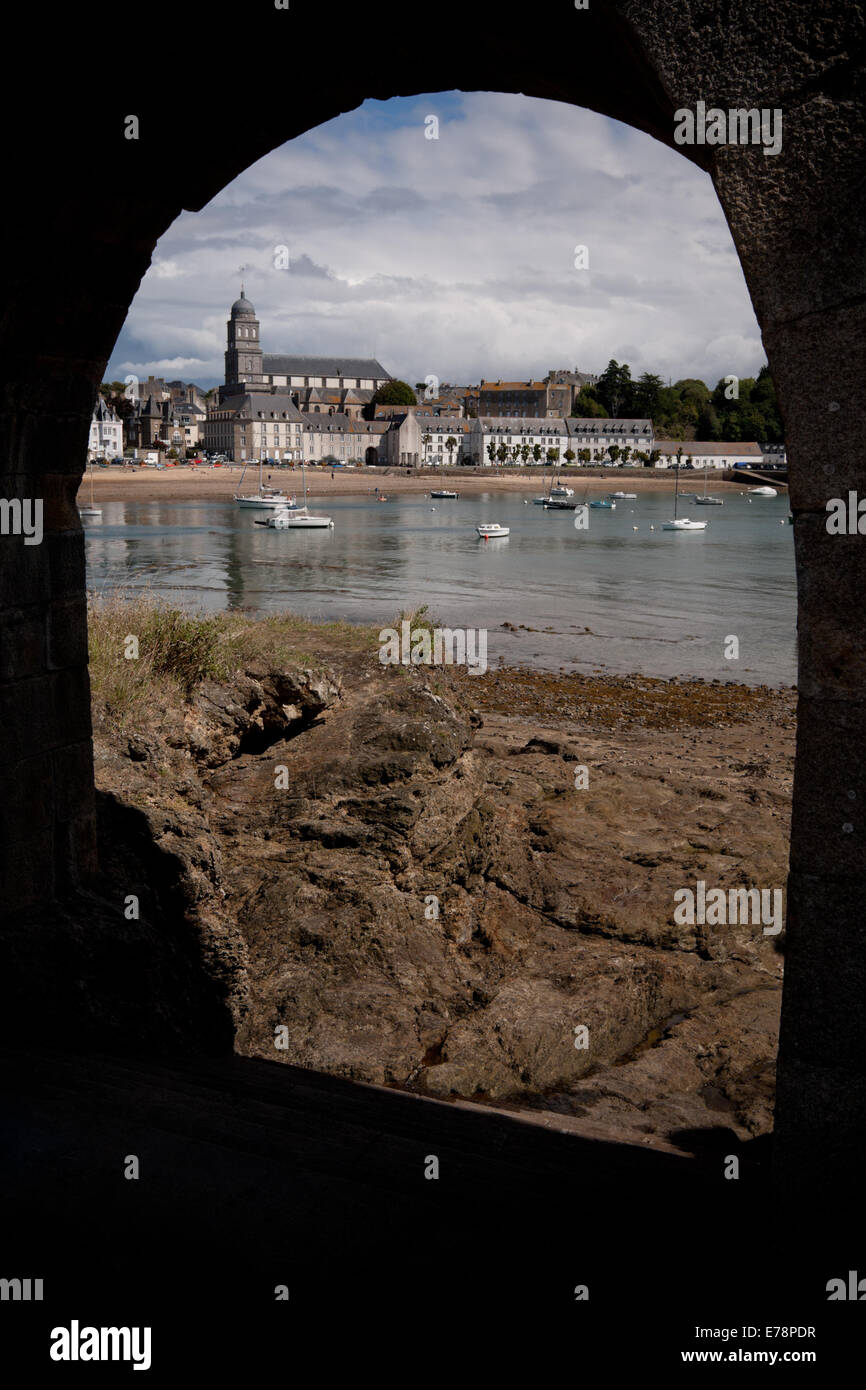 Blick auf die Ufer des St Malo, Bretagne, Frankreich Stockfoto