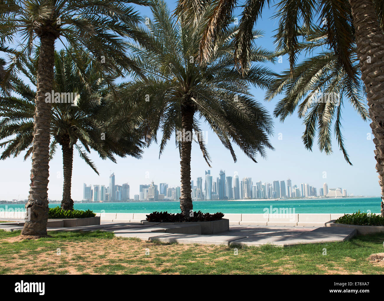 Doha-Bucht und das moderne Finanzviertel in Doha. Stockfoto