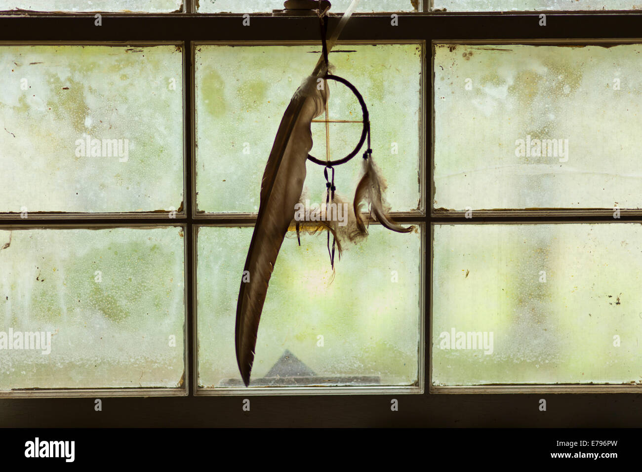 Traumfänger in einem Fenster Stockfoto